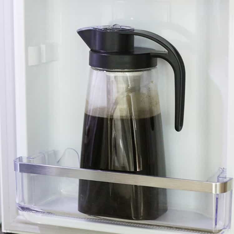 COLD BREW COFFEE MAKER WITH STAINLESS STEEL FILTER
